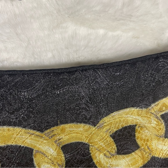 SOLD Chanel Vtg 80’s Authentic Chain Motif Logo Spellout Black Gold Silk Scarf - Picture 12 of 14